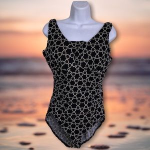 Land’s End One Piece Women’s Swimsuit Fully Lined Padded Bra Size 16 Exc…